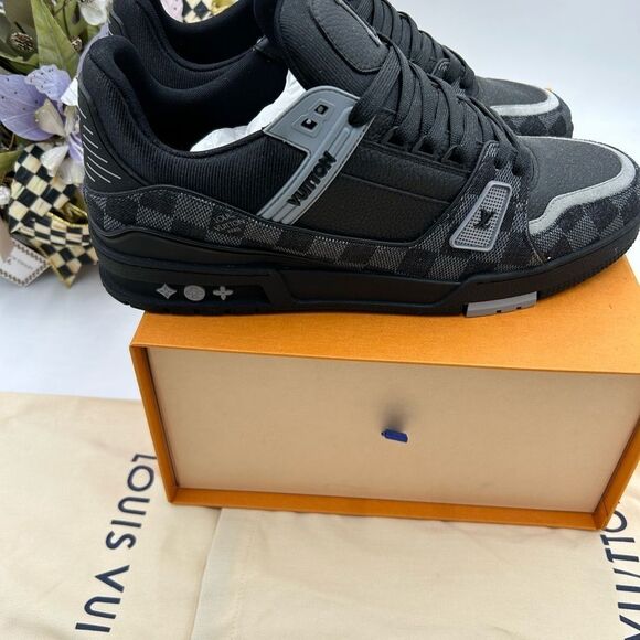 Men’s Louis Vuitton Damier 2024 trainer sneakers size 11 fits 13 US made Italy - Picture 4 of 12